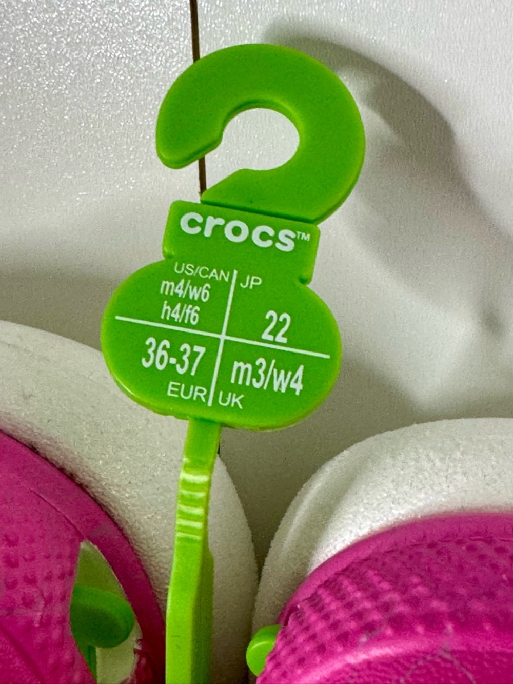 Care Bears Crush Light Up Crocs Women’s Size 6 NWT - Picture 2 of 9